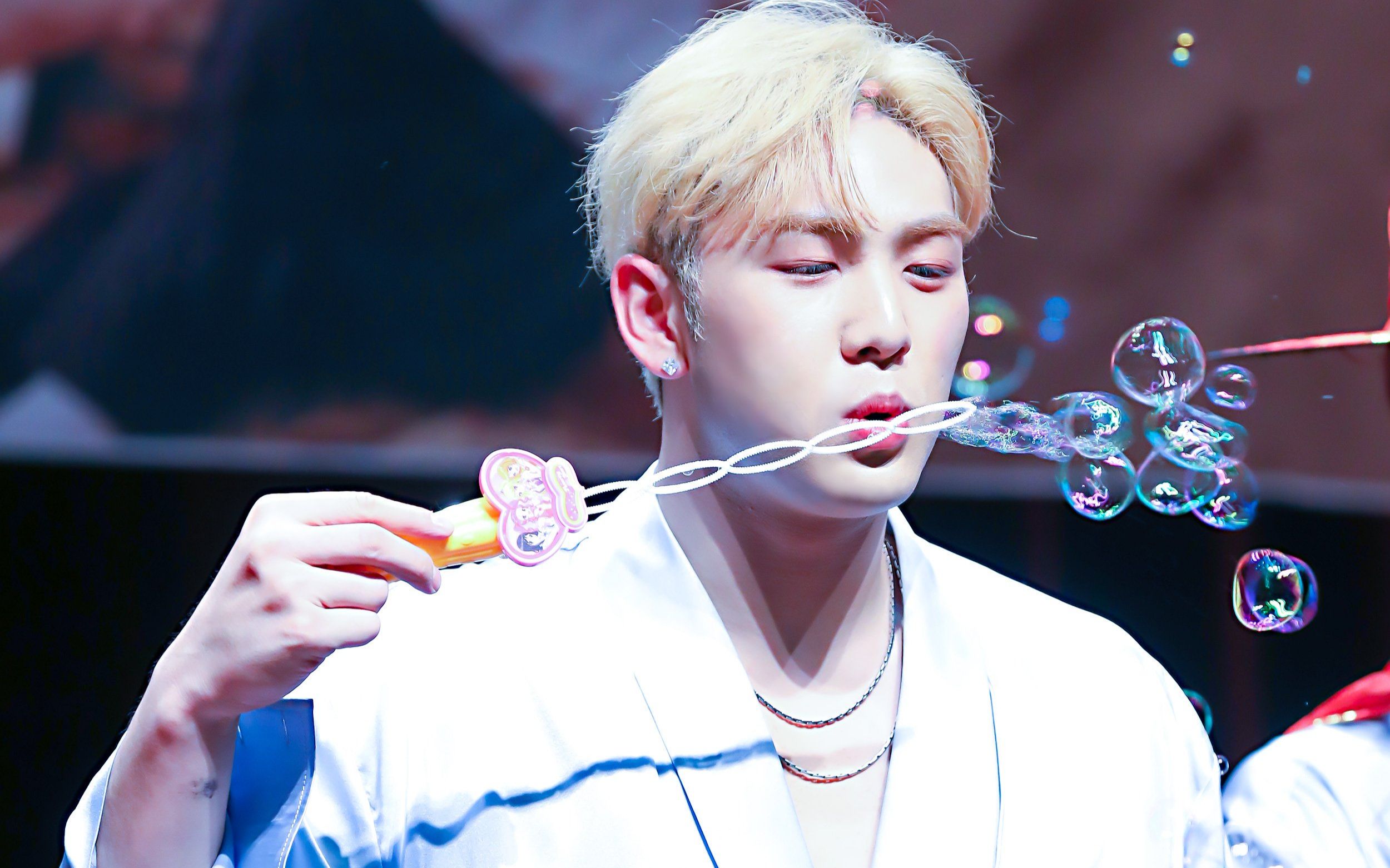 190512 nuest 姜东昊 上岩世界梦想广场签售会_哔哩哔哩 (゜-゜)つロ