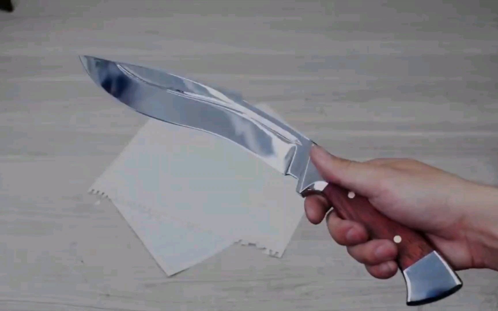 老外教你制作一把精美的尼泊尔刀