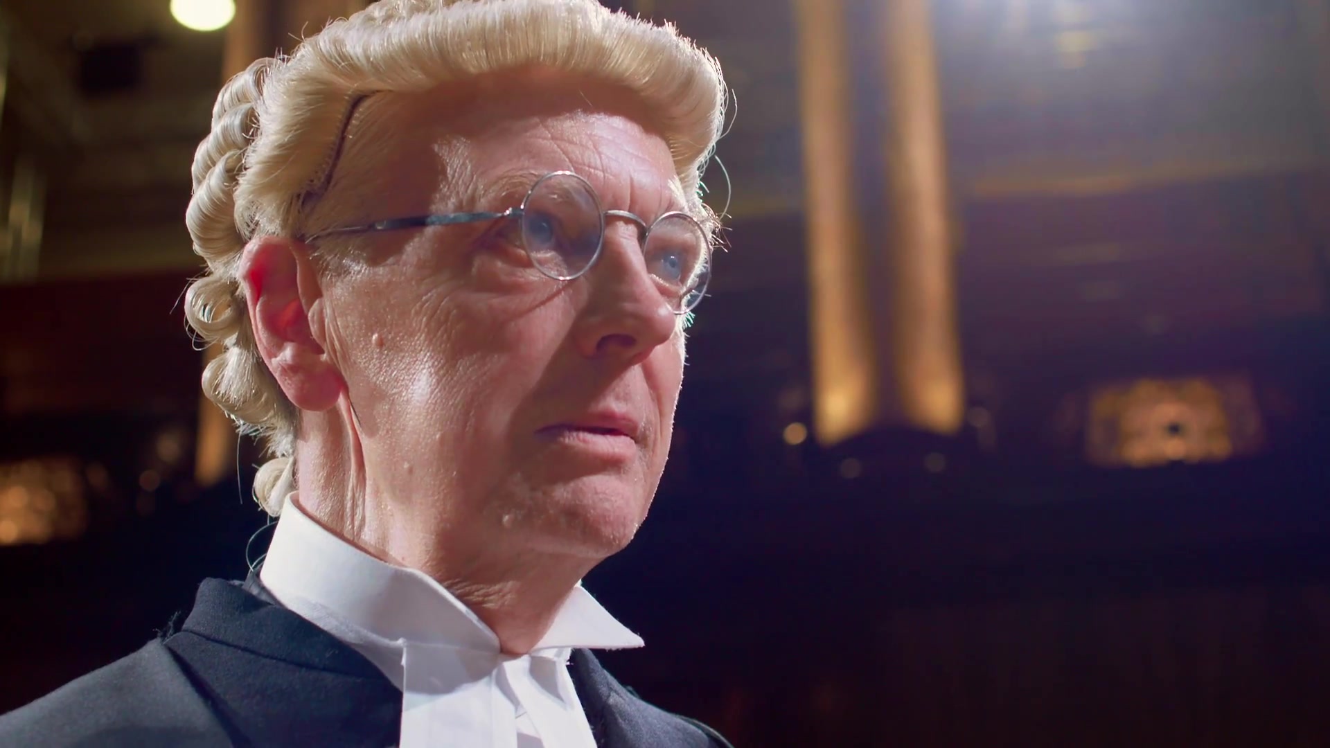 [图]控方证人话剧 | Agatha Christie's Witness for the Prosecution_at London's County Hall