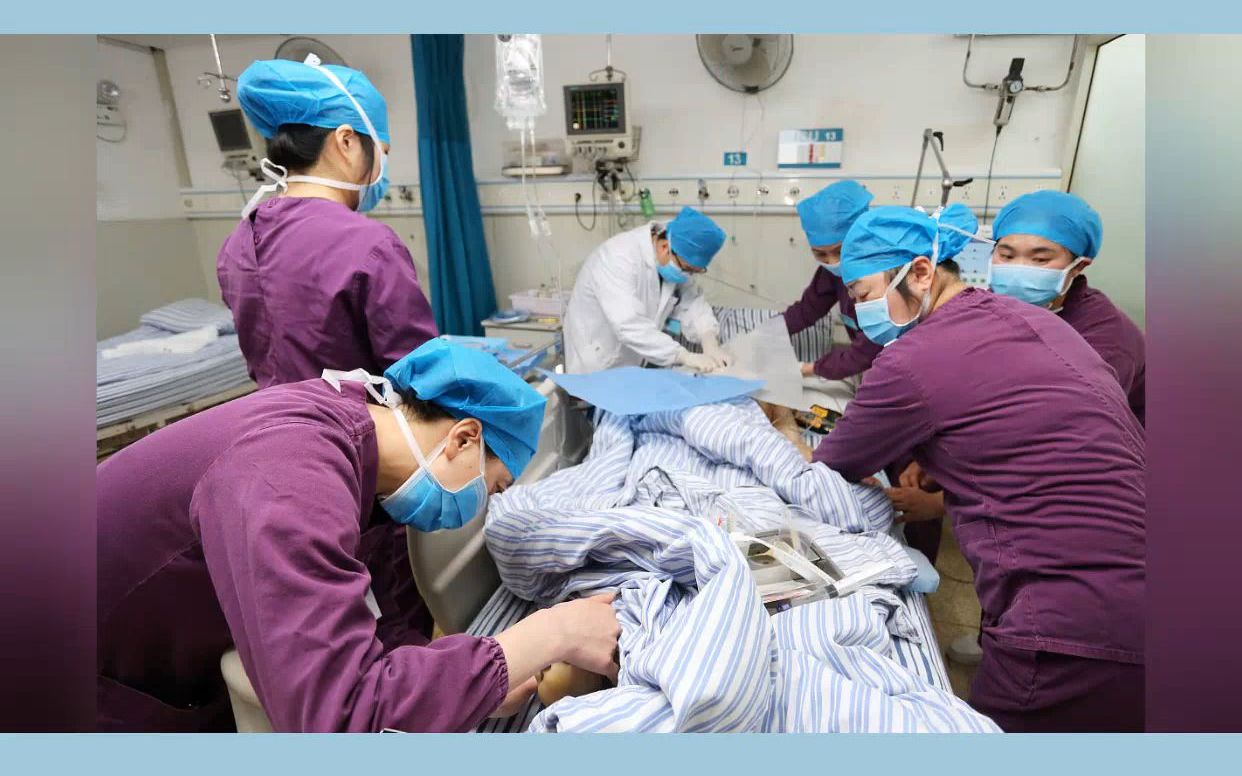 产妇大出血近8000毫升医护抢救7小时