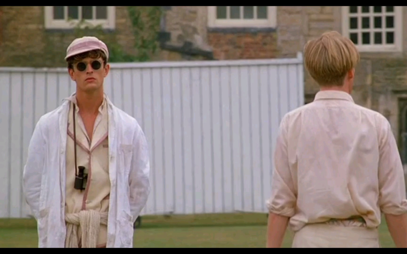 男子贵族学校里偷偷谈恋爱的那两只小可爱