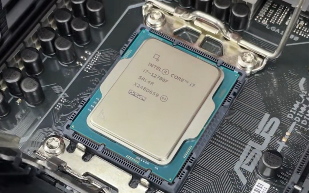 i7 12700f搭配3060ti 黑白混搭你觉得这样的效果怎样呢?