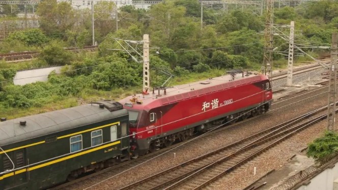 三亚发出的这趟直达列车,是海南省直达北京的绿皮火车线路