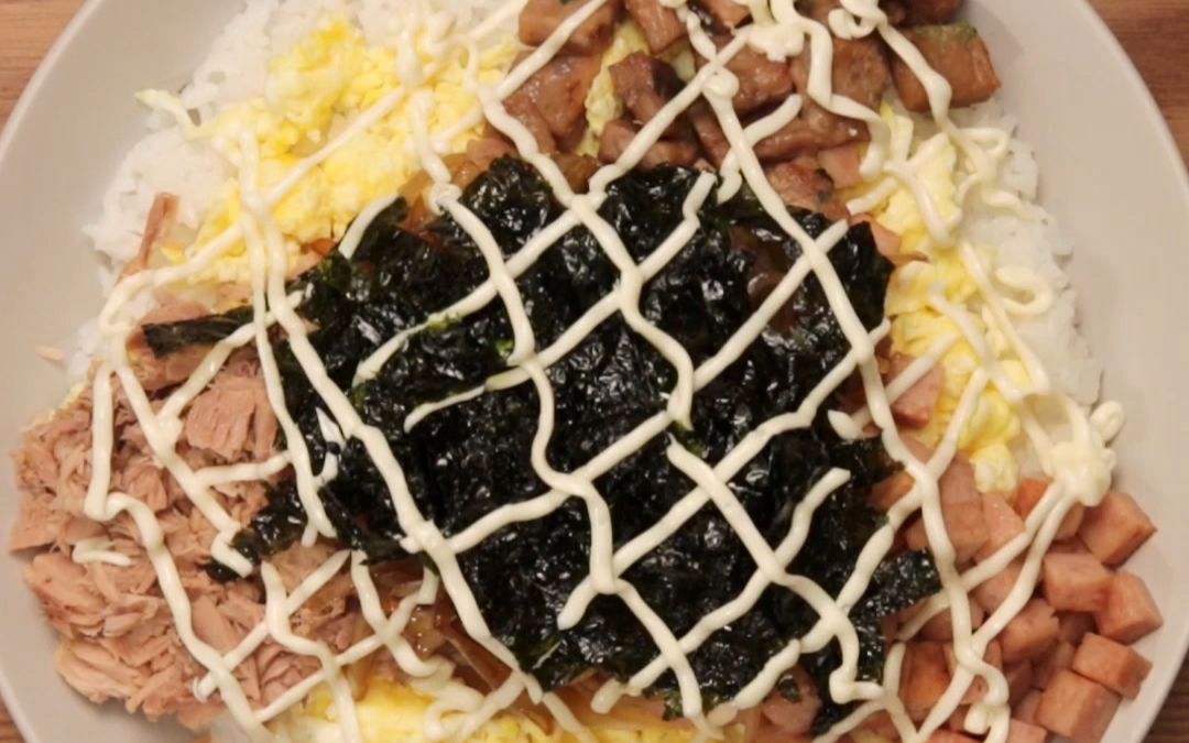 金枪鱼蛋黄酱盖饭(cookat厨猫)