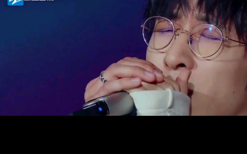 唐汉霄(烂泥)为千万渺小的你我放歌