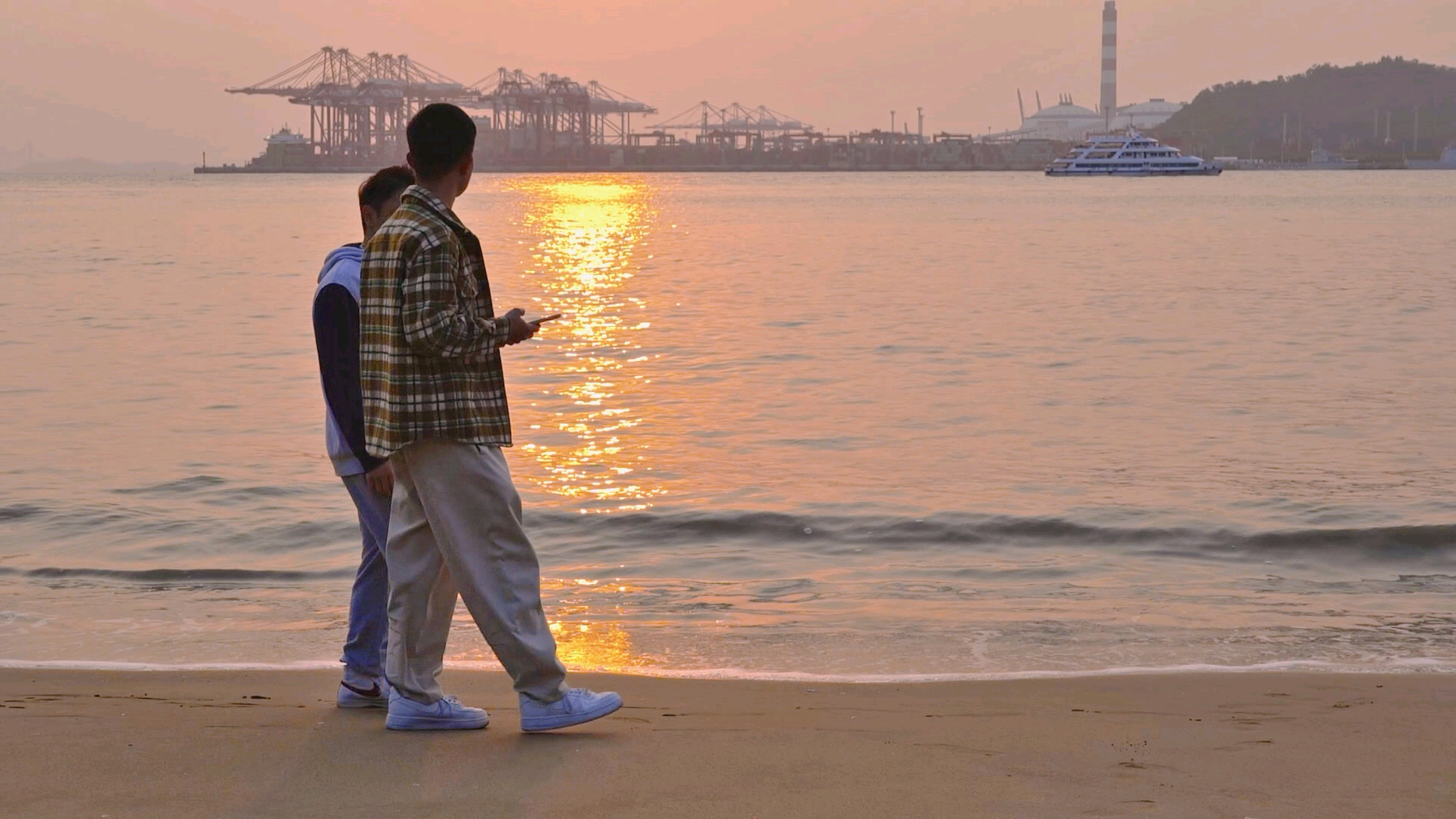 一起看海吧 | 两个男生的浪漫