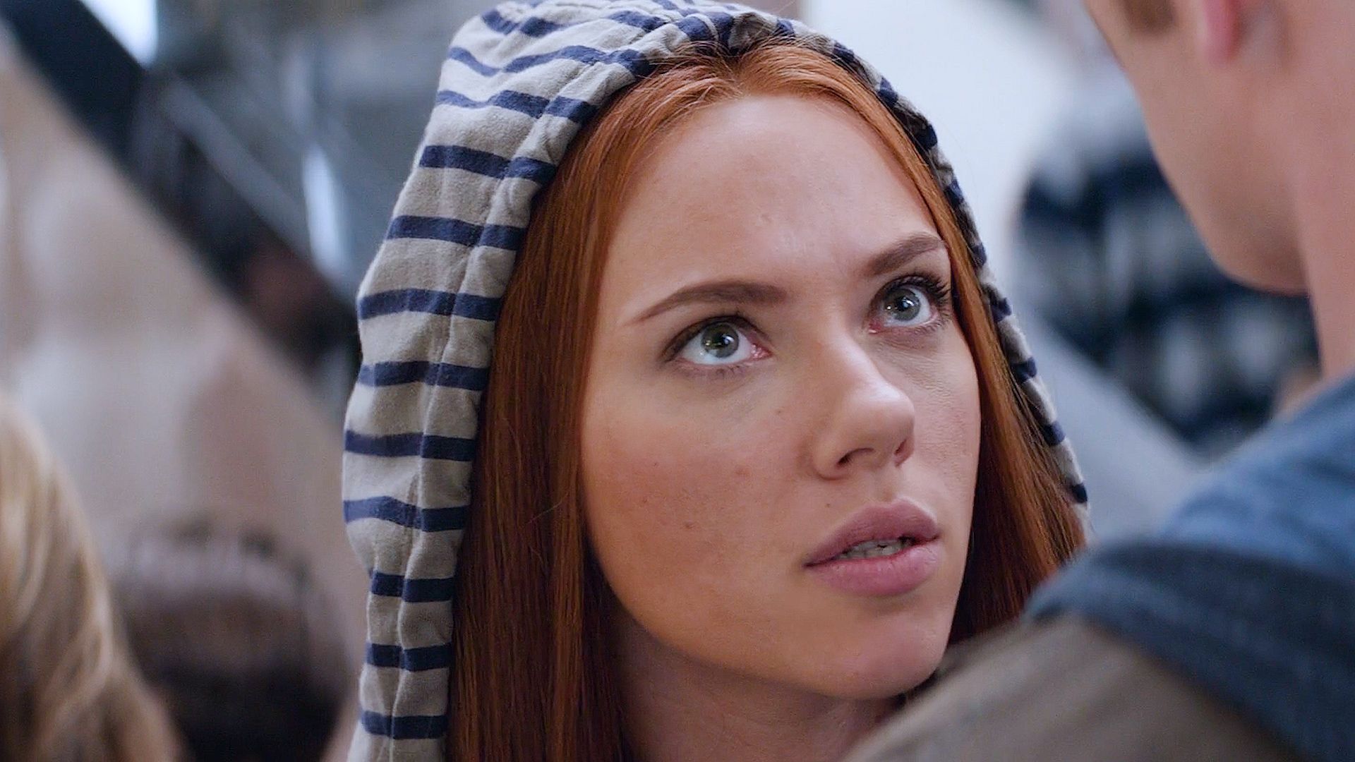 黑寡妇:吻我;美队:好啊