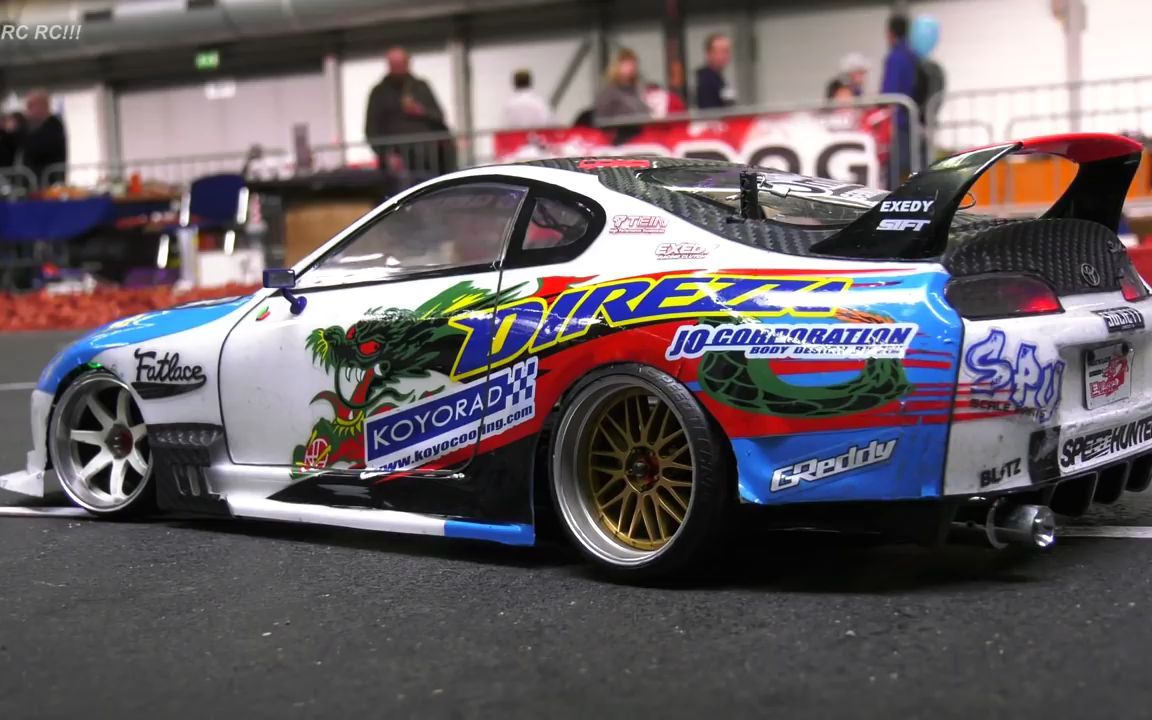 【rc遥控车】惊人的rc模型漂移车的细节和运动-遥控漂移车