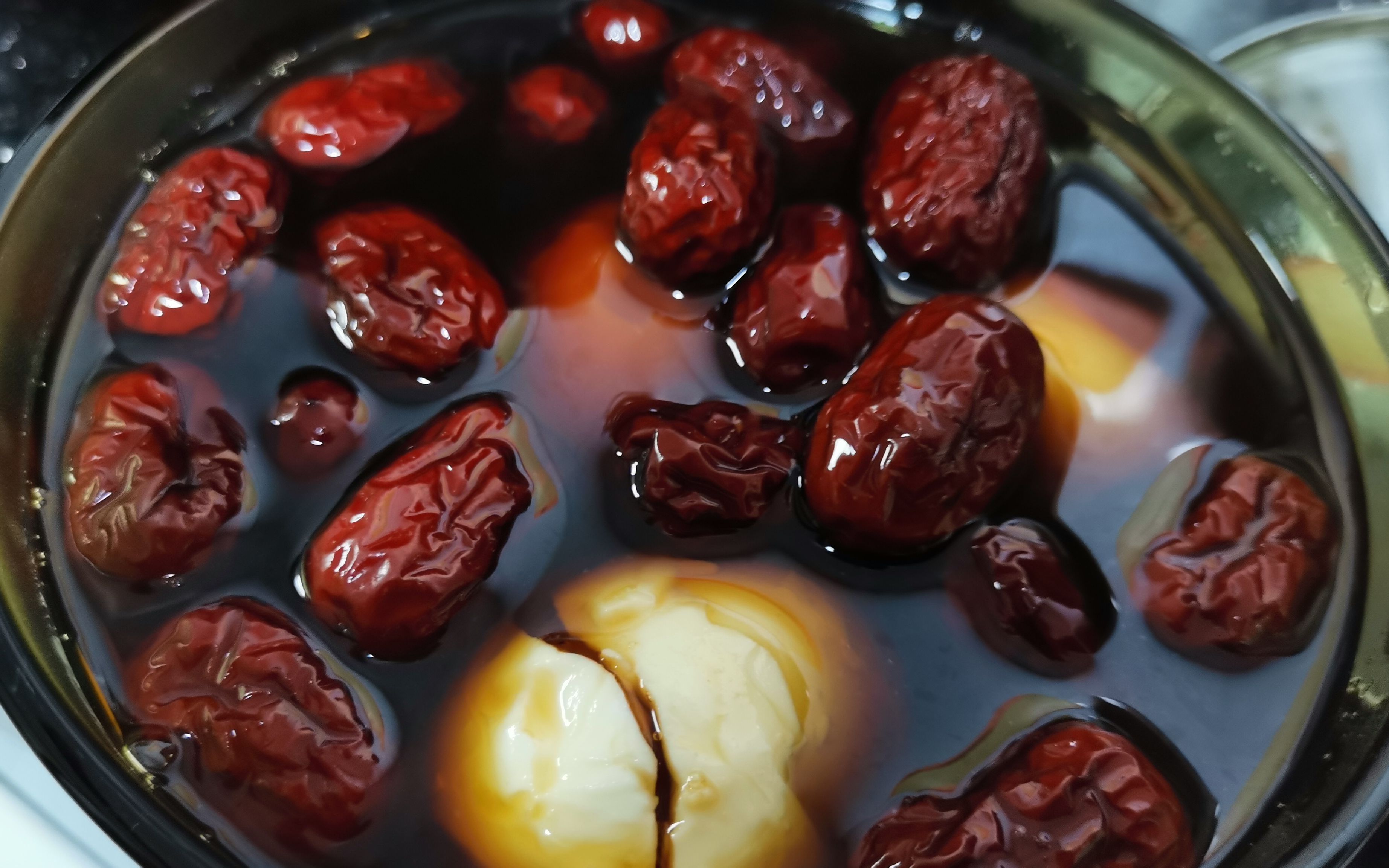 这不一样的红枣煮蛋做丰盛的早餐,既营养又美味,餐馆里吃不到的