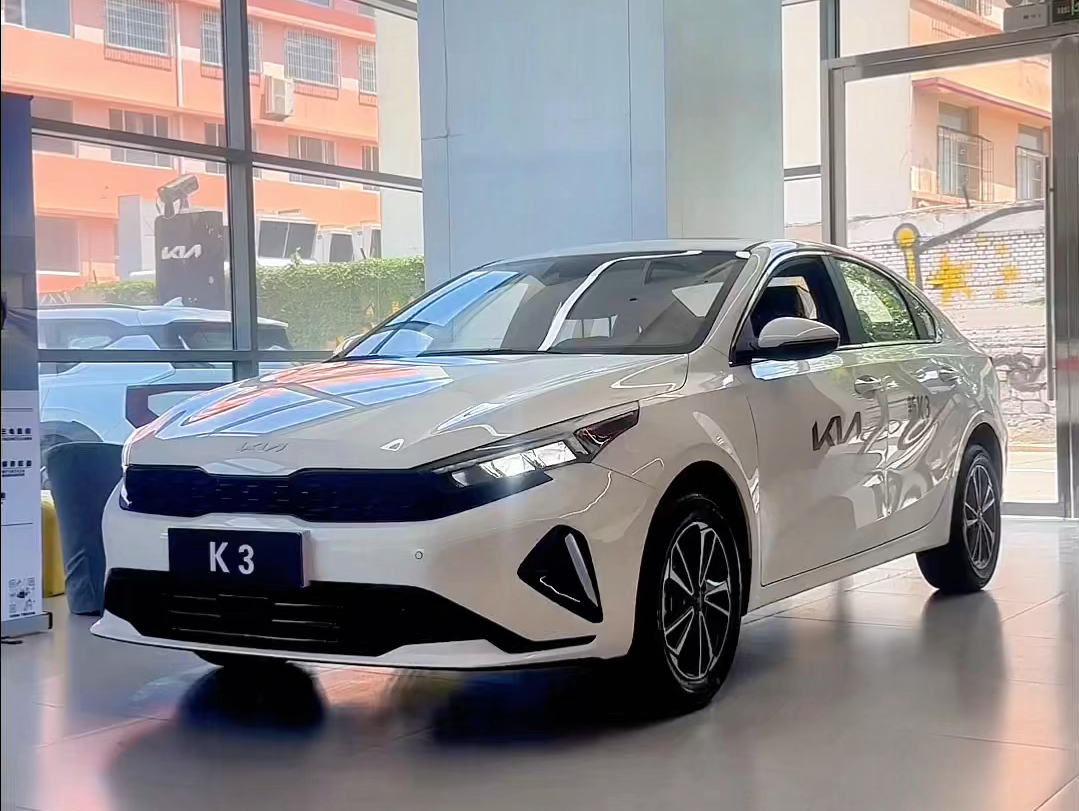 七万多轿跑天花板当属起亚k3