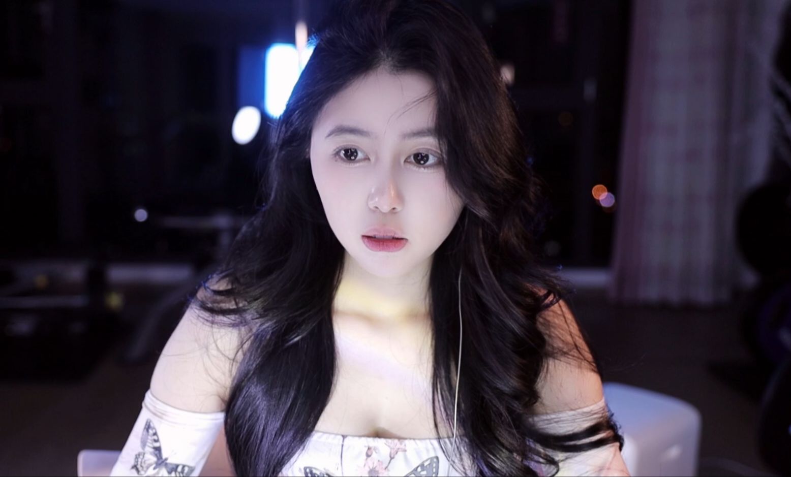 斗鱼小酒窝翁馨_664668_2023_12_24_00_27_53