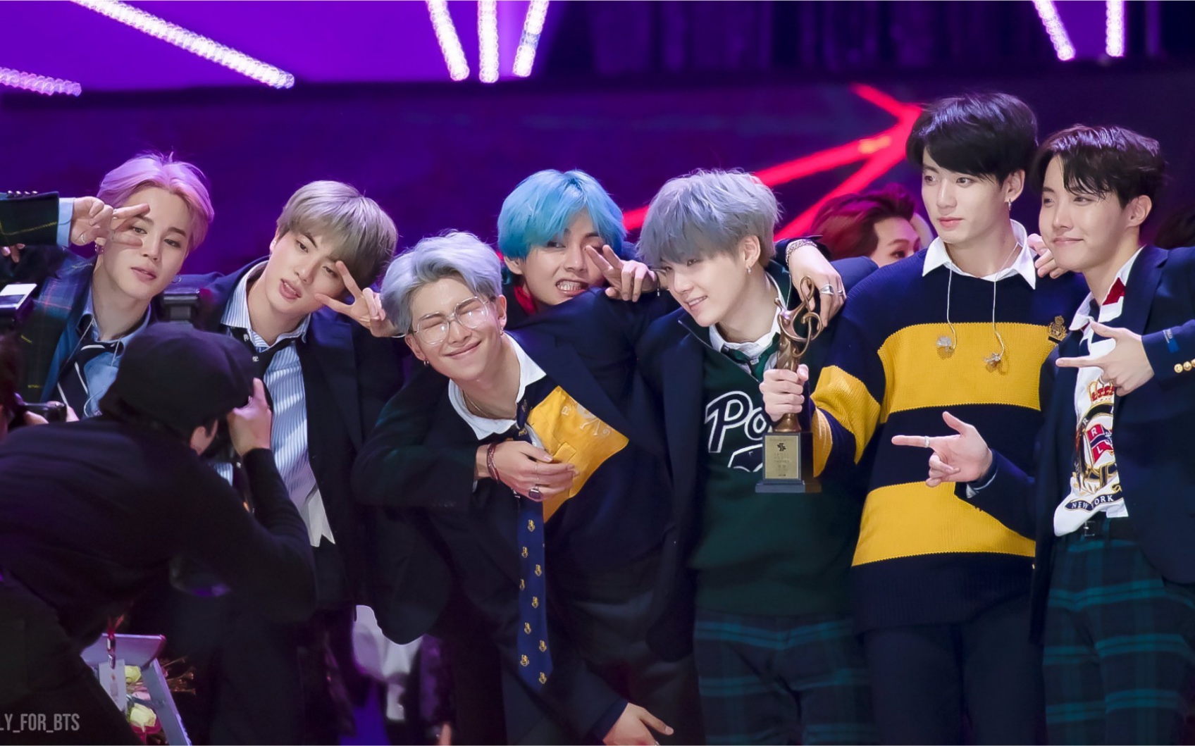 防弹少年团d社杂志拆箱--团封和果封