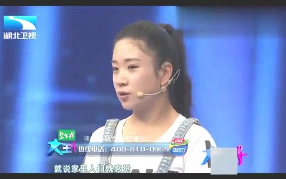 [图]24岁姑娘农村包办“红白喜事”唱歌，主持人开口70岁算是喜丧吓懵