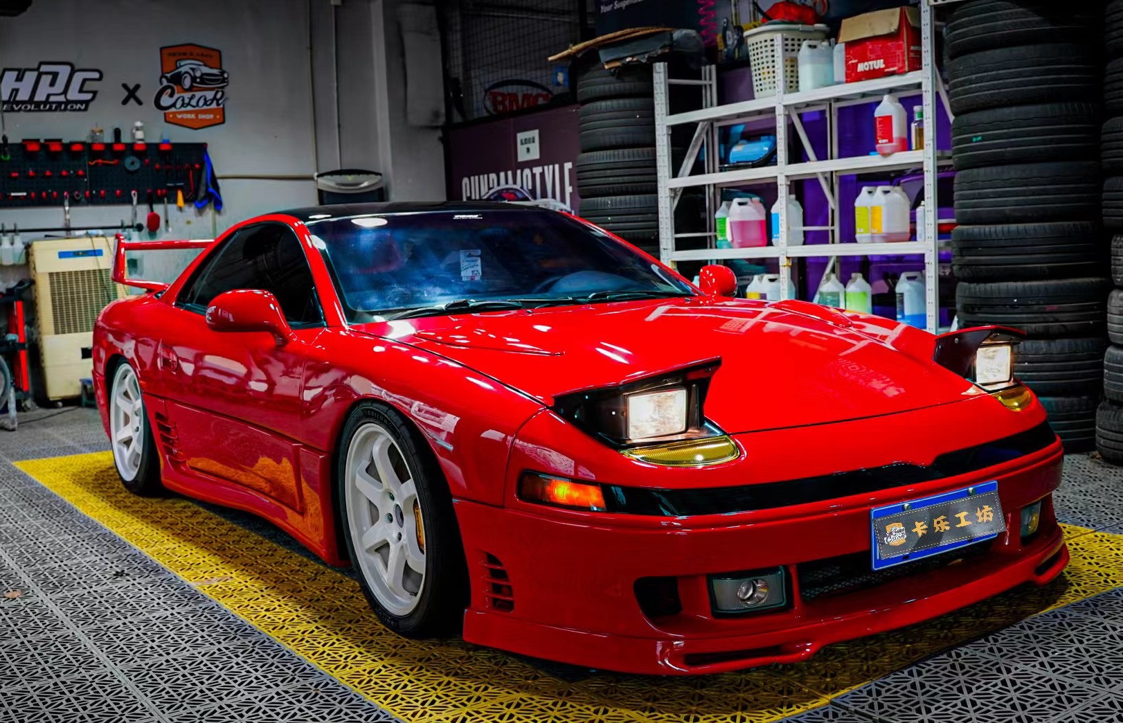 炎炎夏日里,给3000gt冲个凉洗车真的是一个很好的解压方式车子干净了