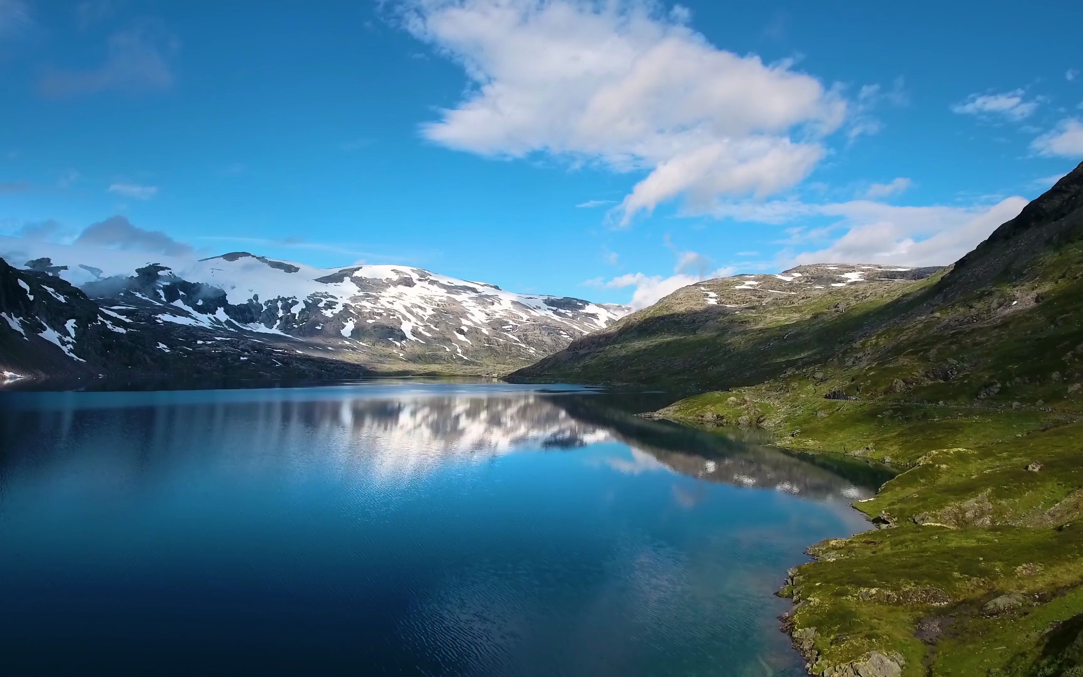 空镜头视频素材 雪山湖泊蓝天白云晴天航拍素材分享