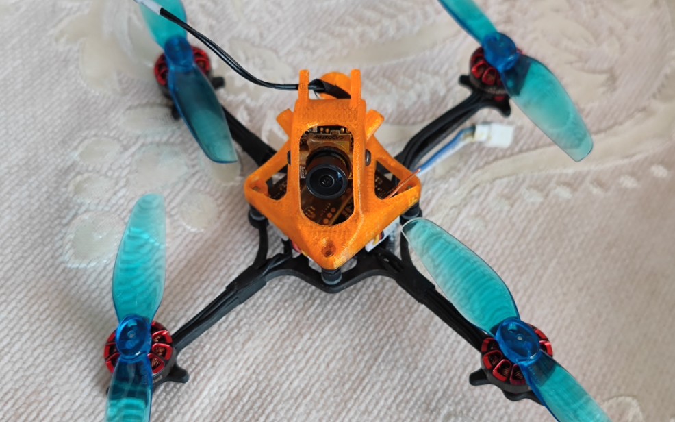 自组3寸1s牙签机最大的桨飞最小的穿越机