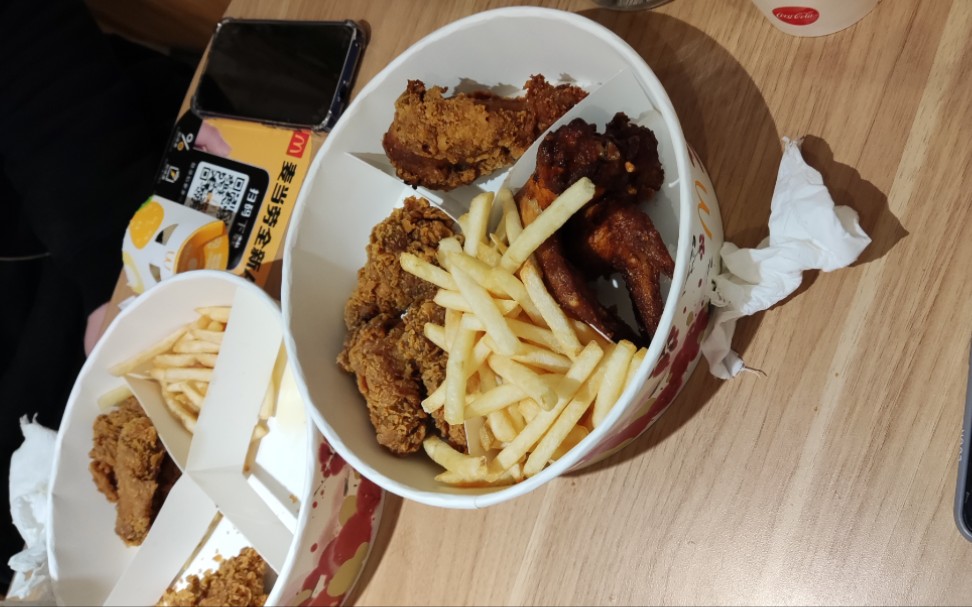 麦当劳小食拼盘侠!_哔哩哔哩_bilibili