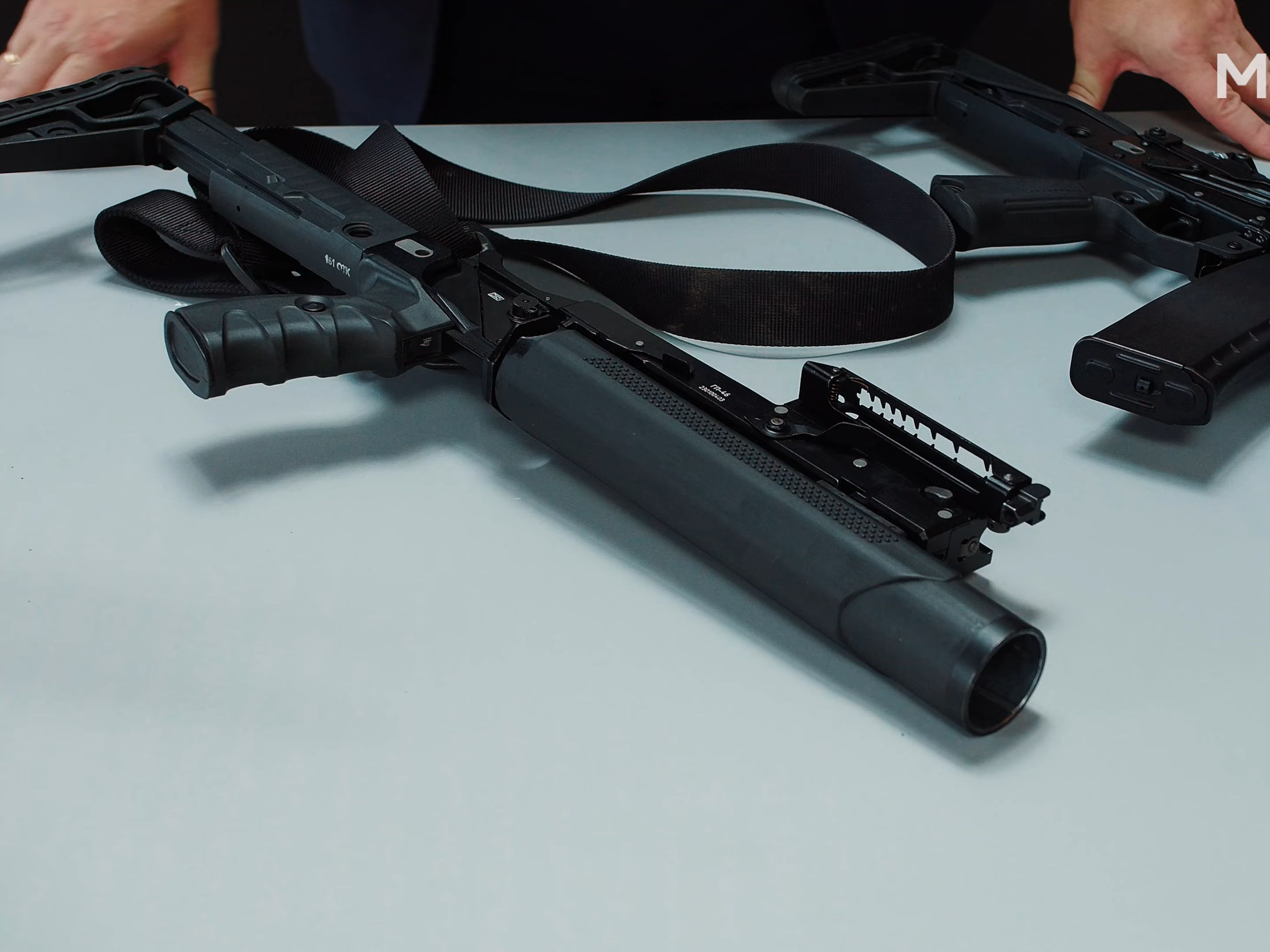 rpl-20 机枪,gp-46枪管下挂榴弹发射器以及来自卡拉什尼科夫公司在"