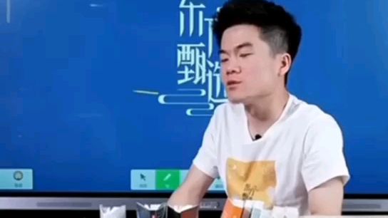 [图]不管你是否经历过苦难，有质量的苦难文学都可以读一读，对于那些聪明的享受优越教育资源的人是很好的洗礼