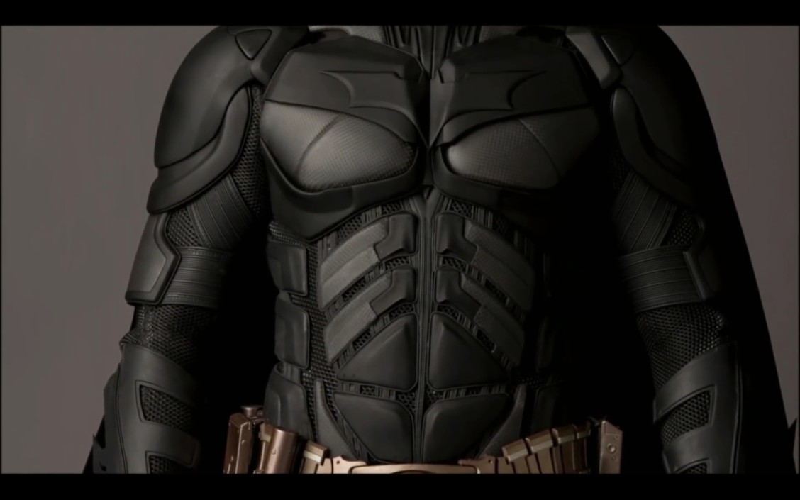 【蝙蝠侠:黑暗骑士】贝尔版蝙蝠侠 蝙蝠战衣 材质及设定 幕后