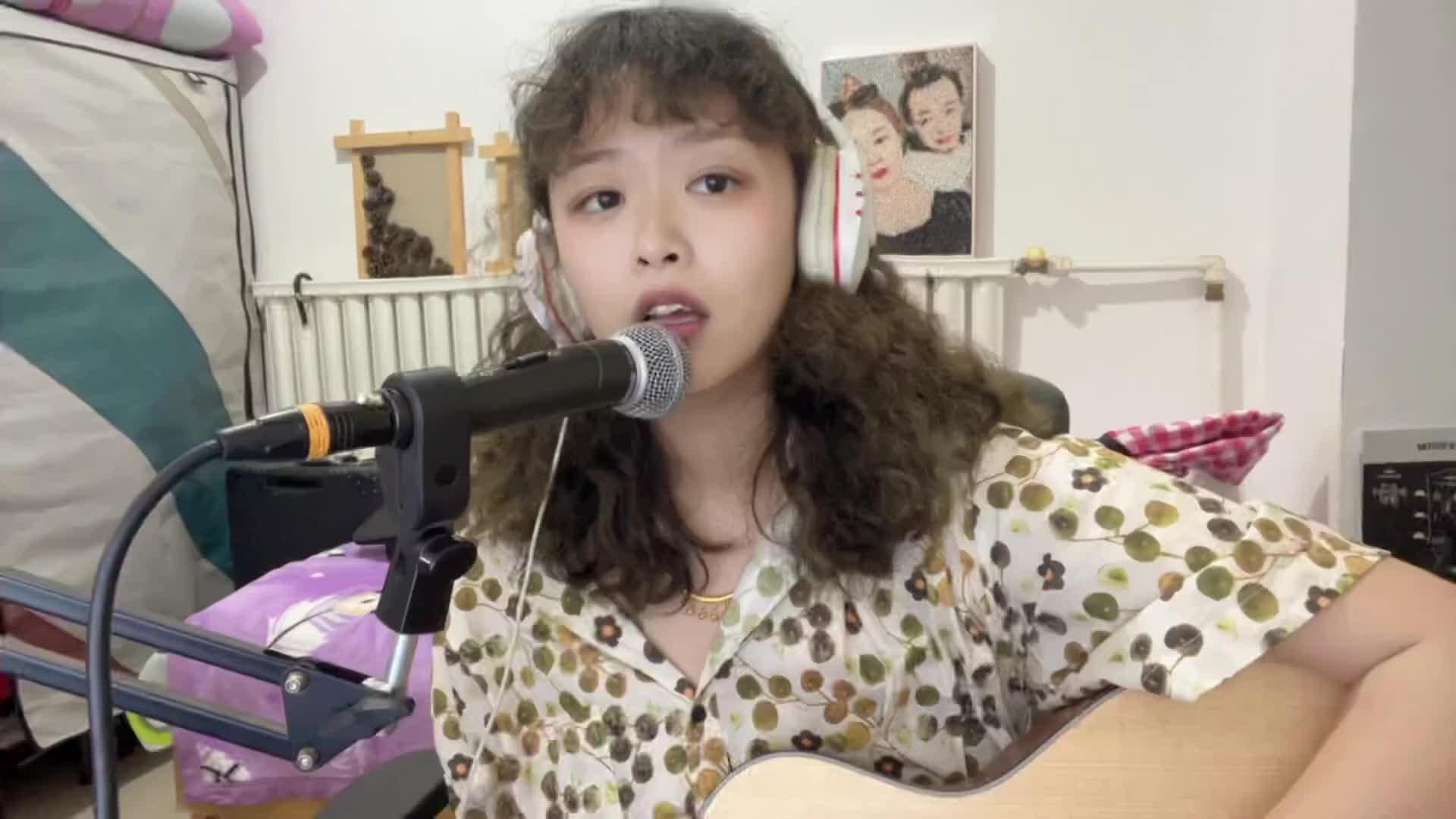 你有多久没有坐过绿皮火车了吉他弹唱再也回不去的青春杠一