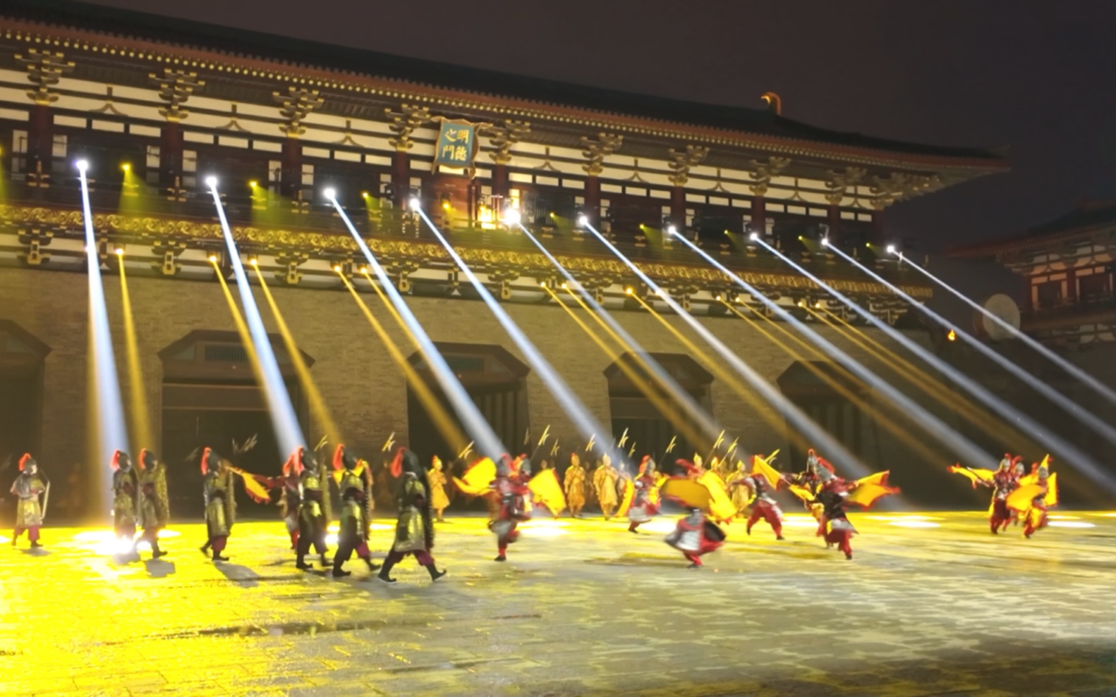 沉浸式观看襄阳唐城演出之一