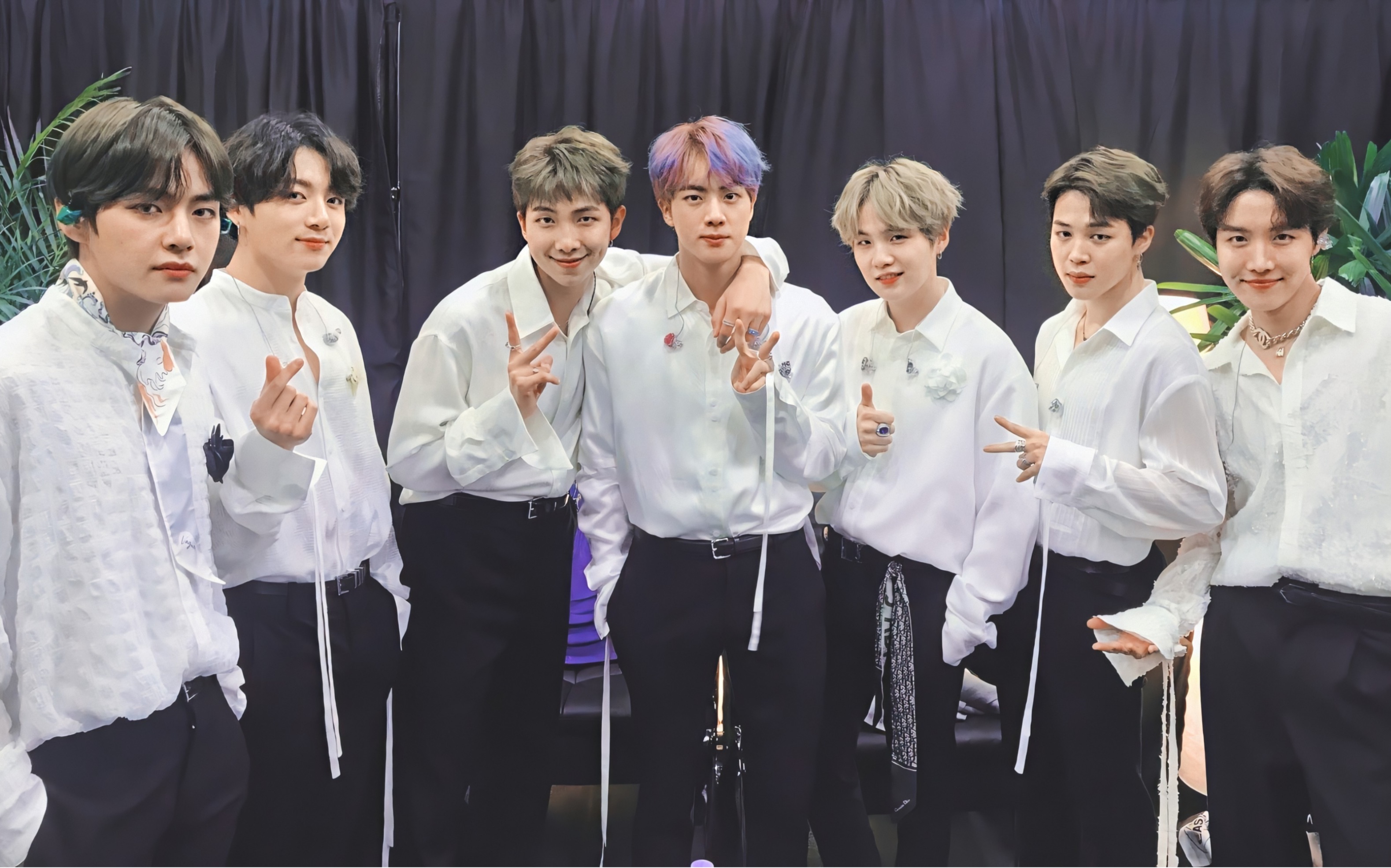 防弹少年团《on》换装卡点 纵享丝滑