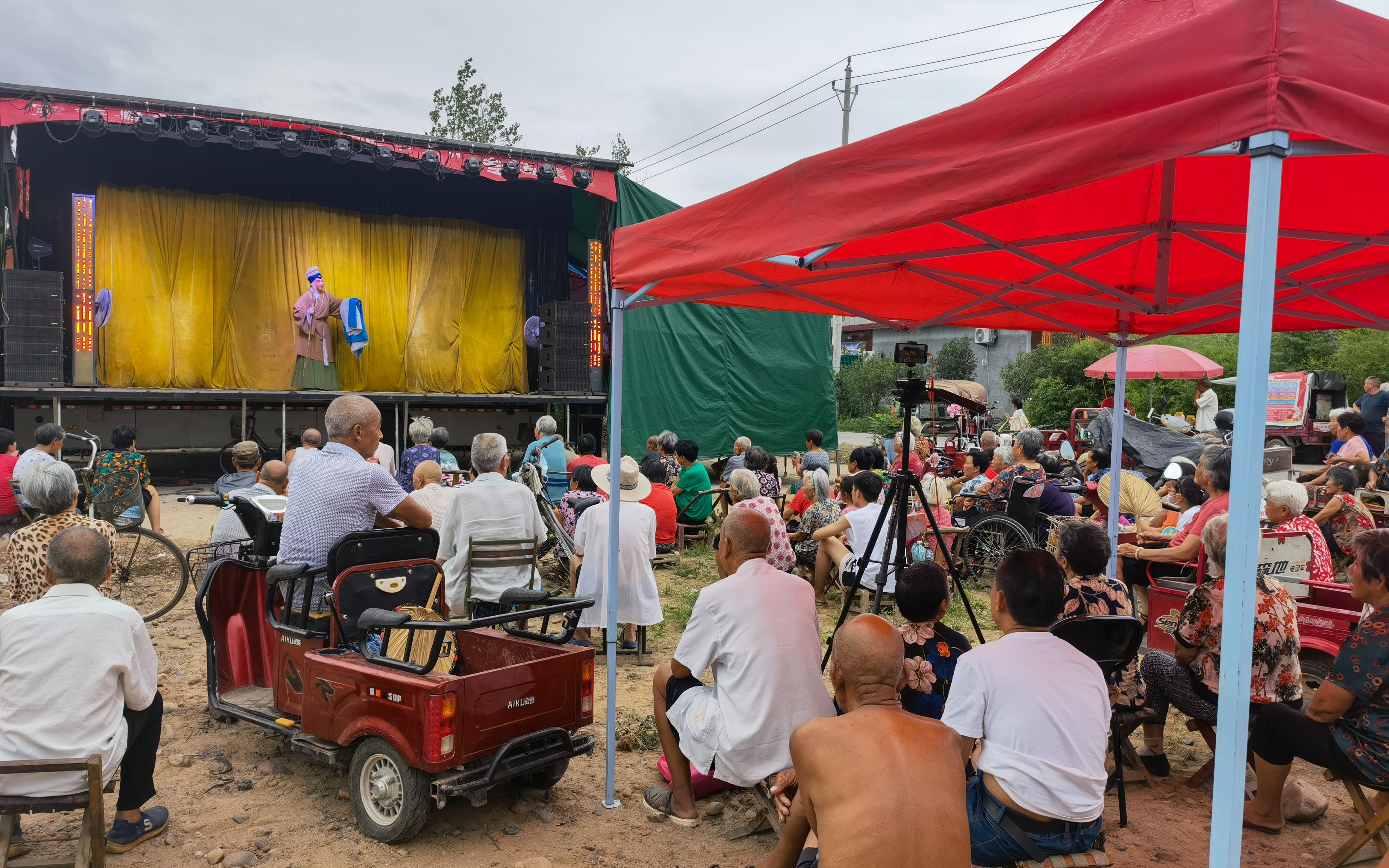 vip雅座2小时沉浸式体验河南农村看大戏豫剧桃花庵