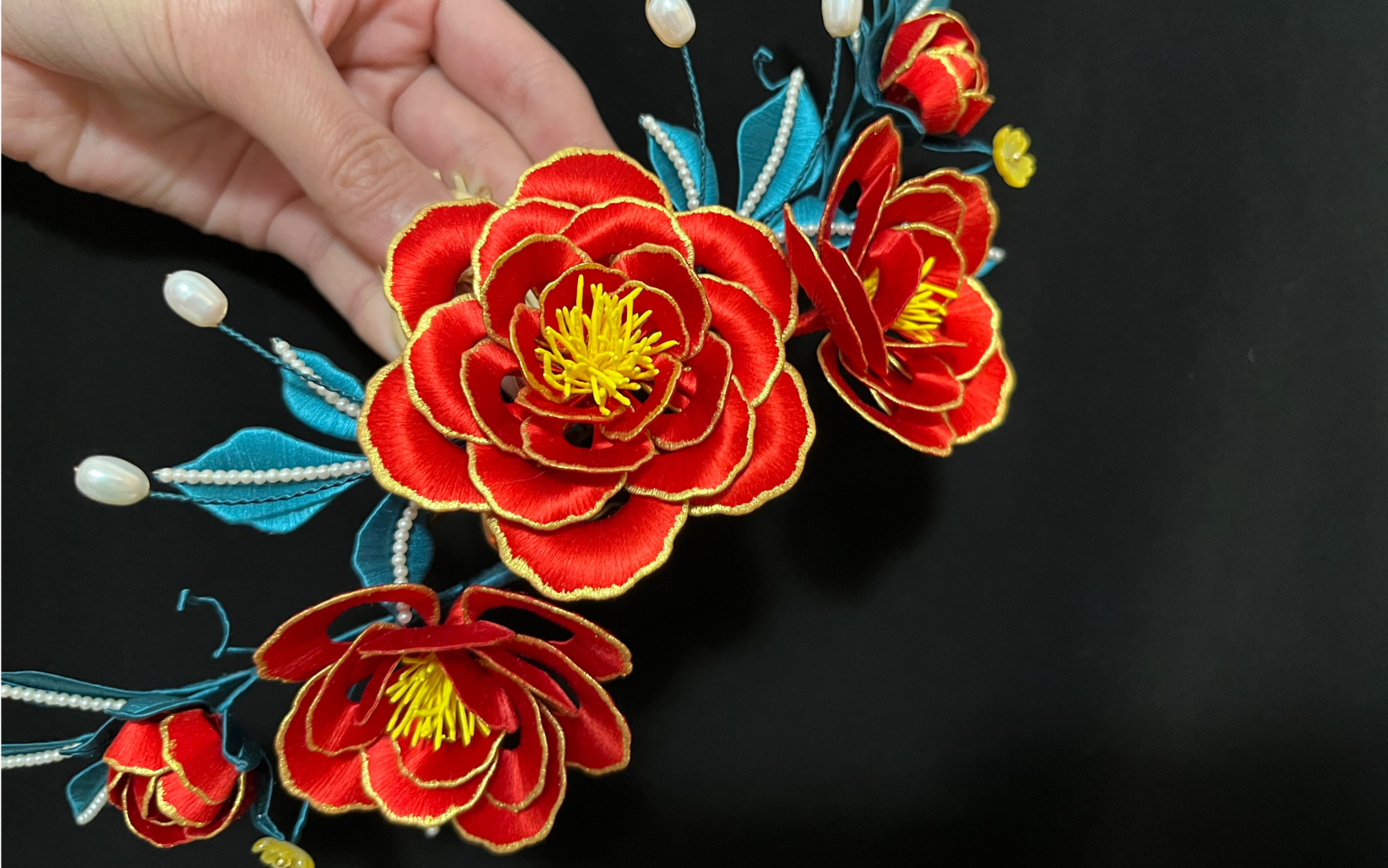 活动作品红色缠花大全套