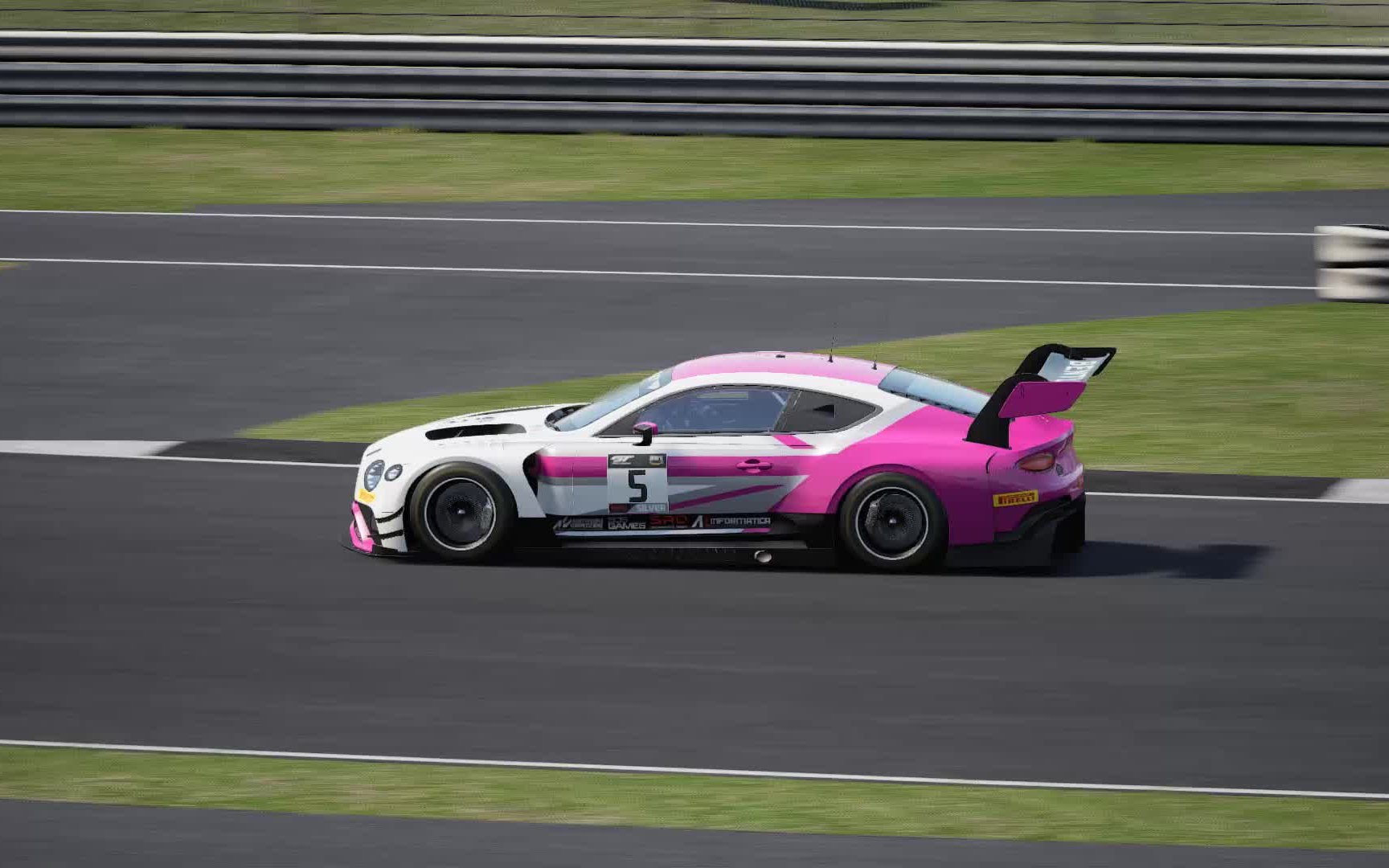 再临芳村卡丁车赛场,连续超车停不下来