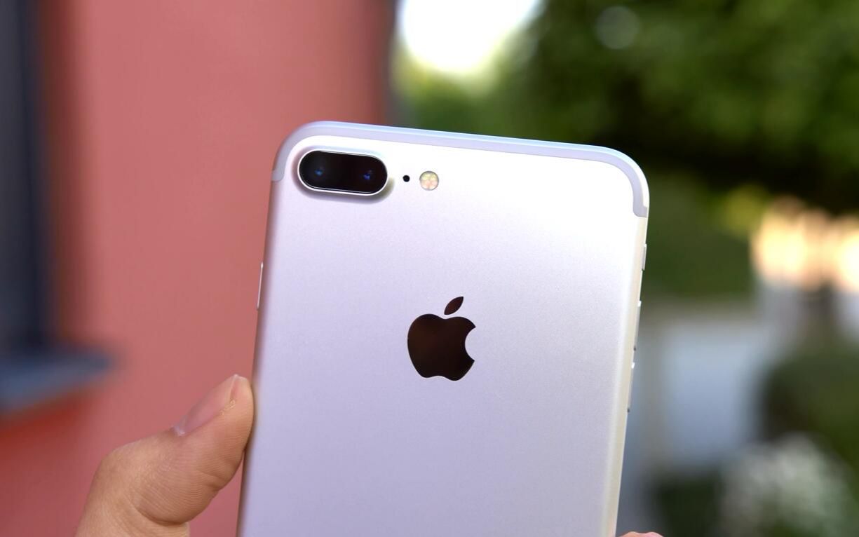 7月iOS设备好评榜单,iPhone 6s Plus口碑最好,iPhone X无缘前十!哔哩哔哩bilibili