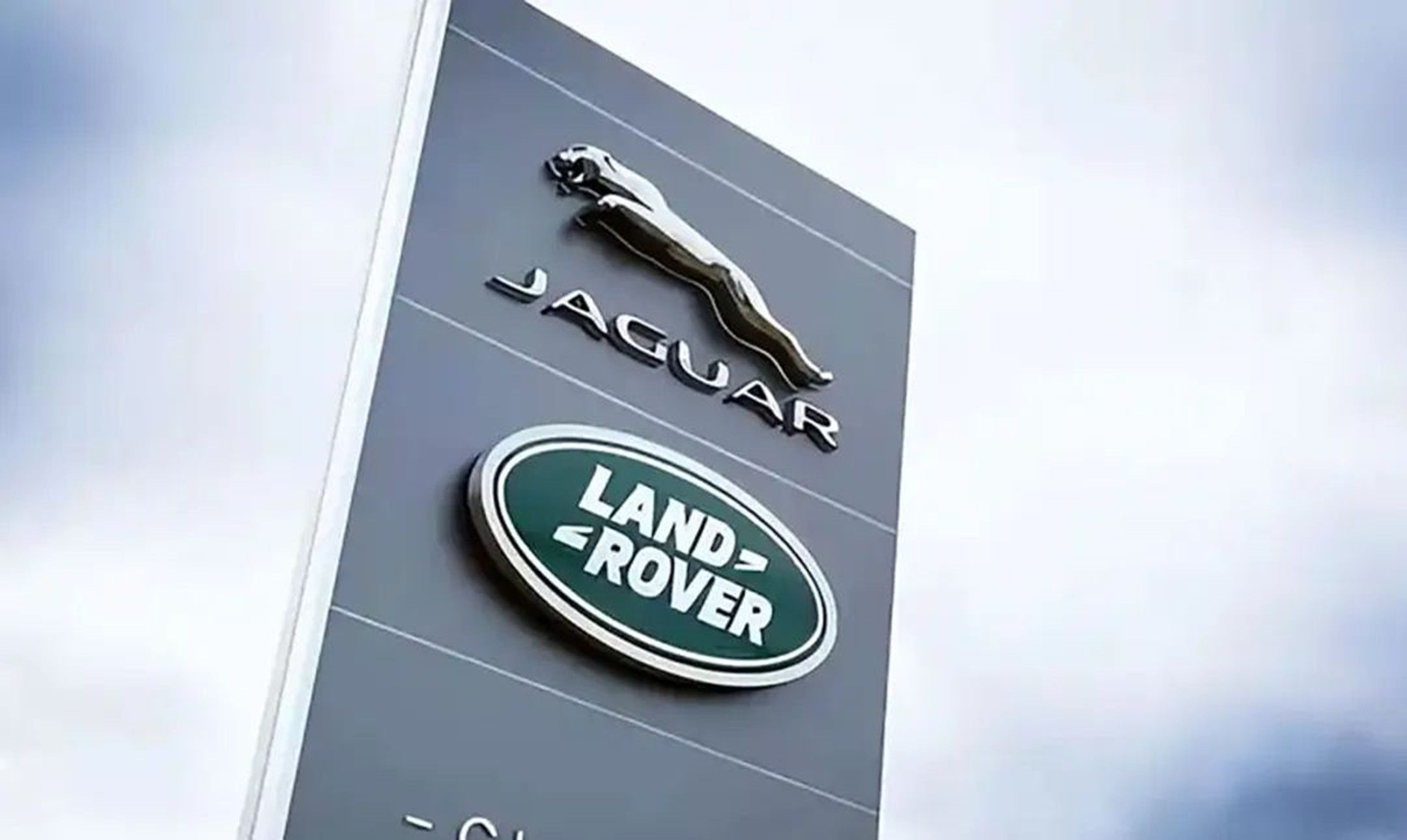 坚守品牌抗内卷,捷豹路虎做了三件事