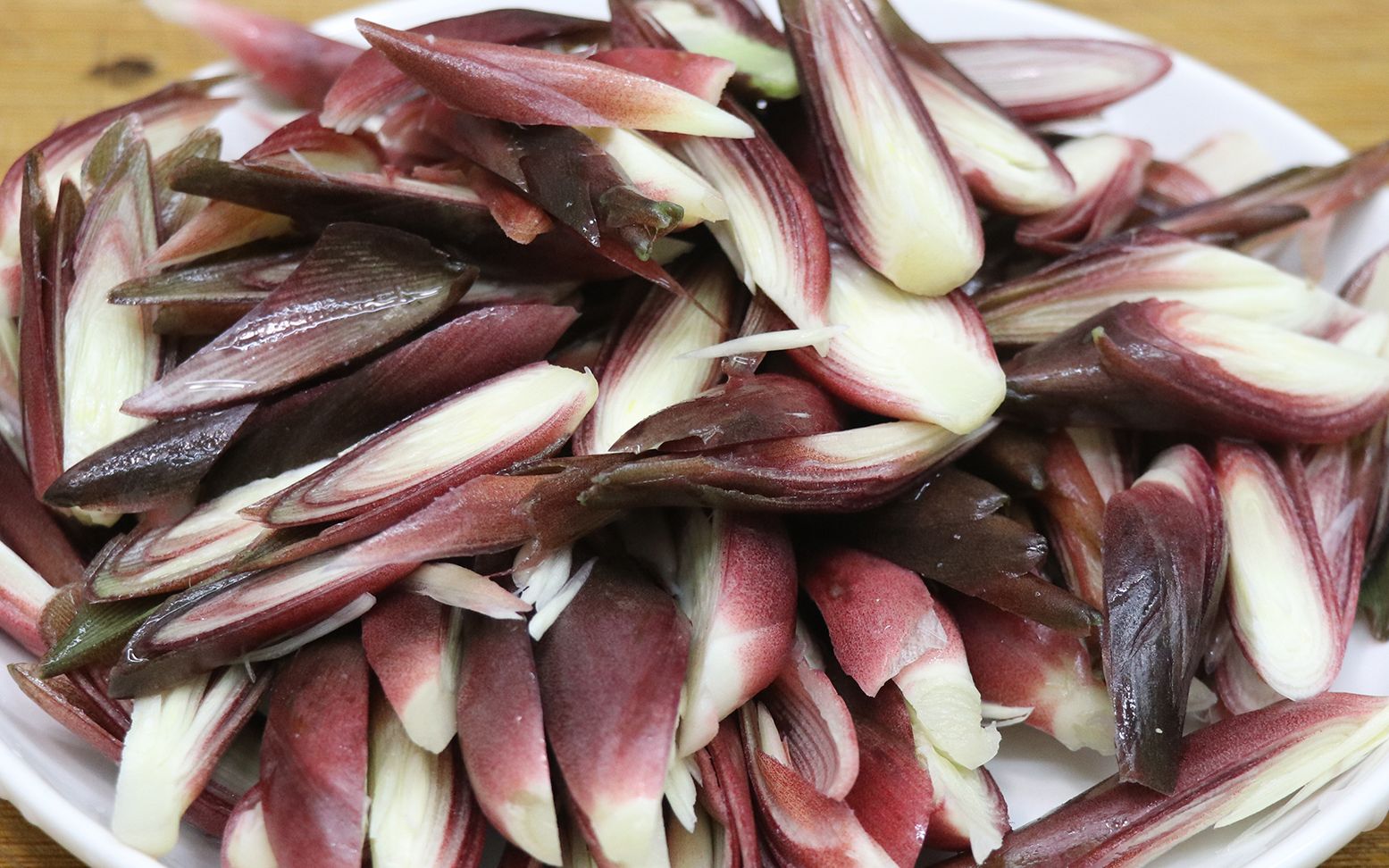 很多人都没吃过的阳荷,别炒着吃了,试试这样做