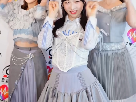 AKB48】 小嶋陽菜さん・指原莉乃さんとOh my pumpkin_哔哩哔哩_