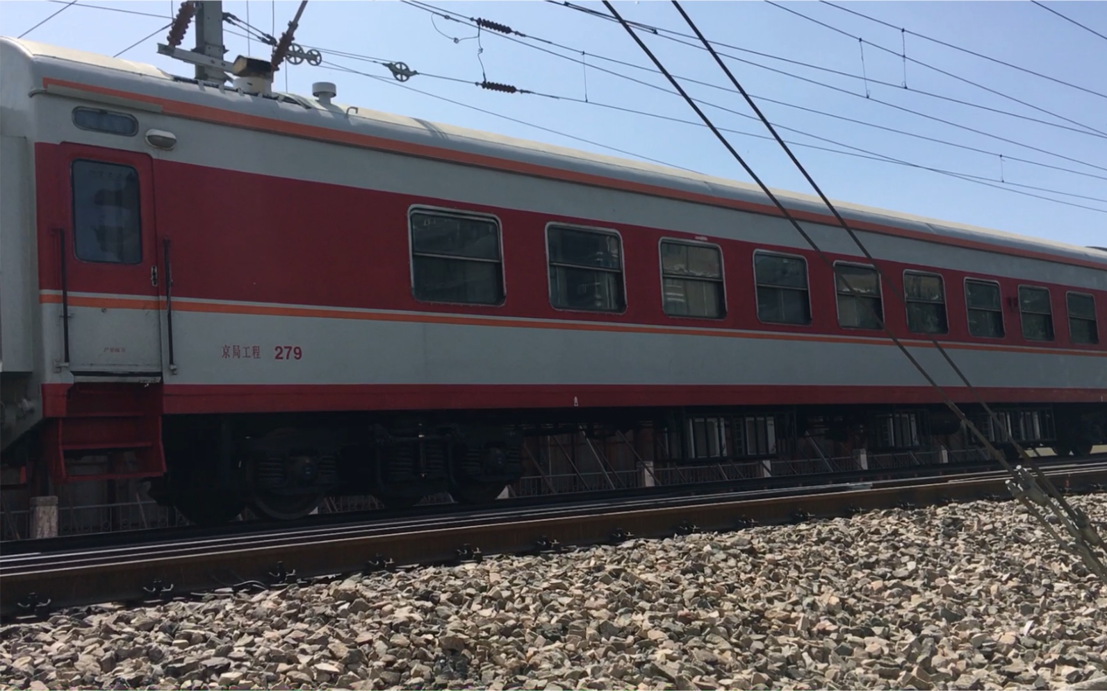 25b改g刷红还逃过了铁总刷绿京局大机段57255保定站1道出站信号好