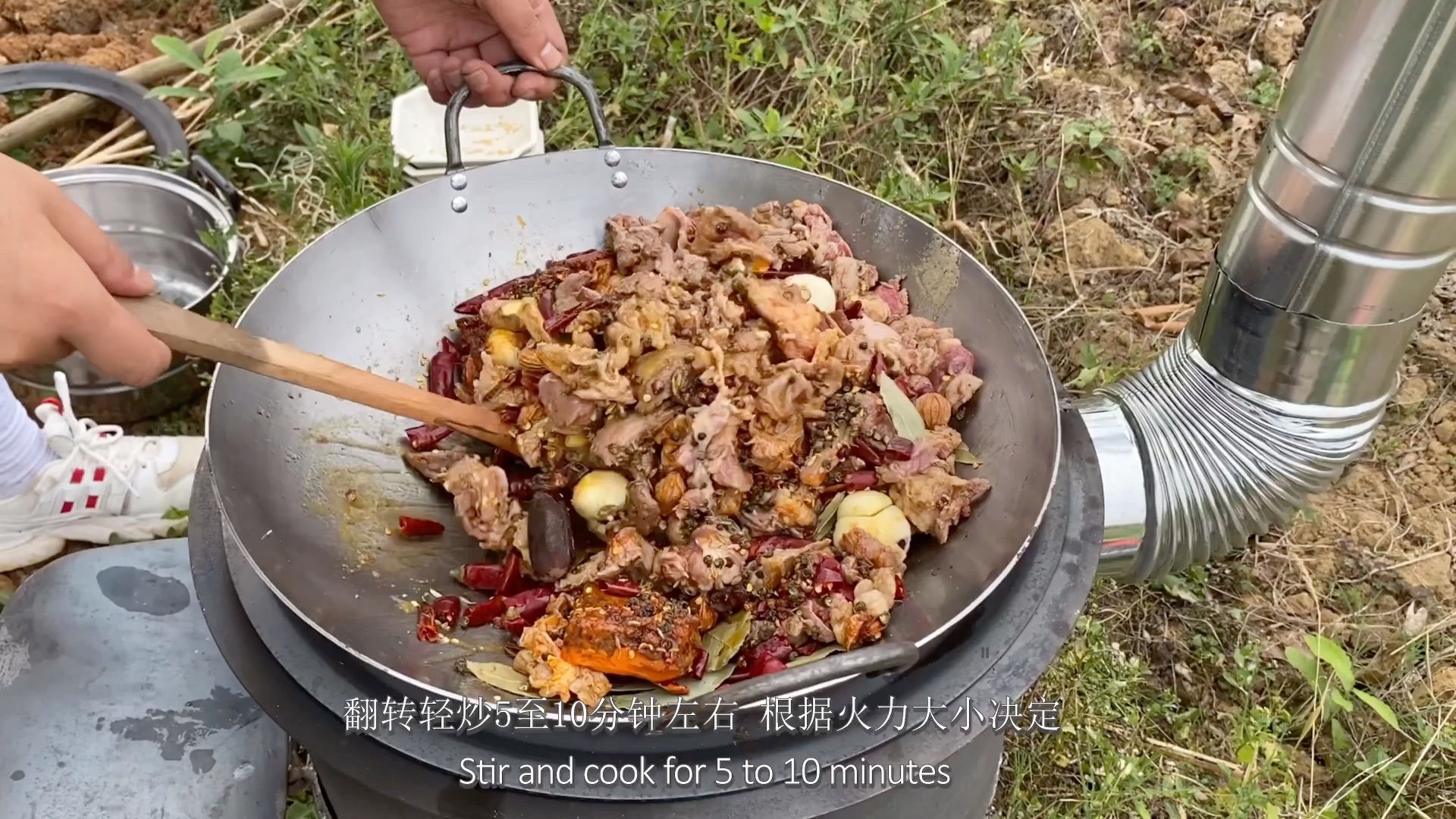 [图]四川地道美食，笋干烧牛肉烹饪整个过程视频教程，麻辣鲜香希望您会喜欢