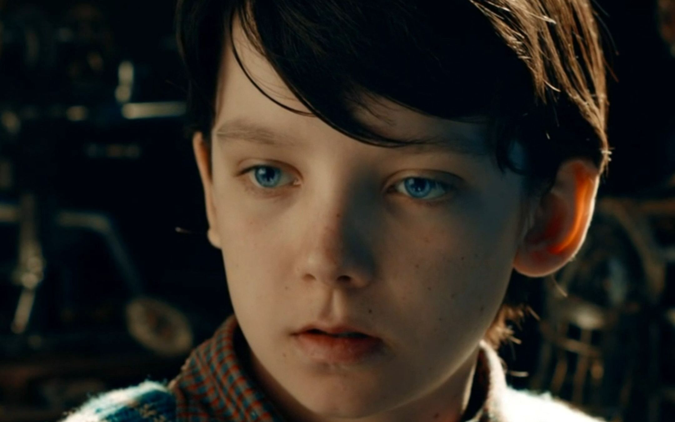 雨果 || 阿沙·巴特菲尔德