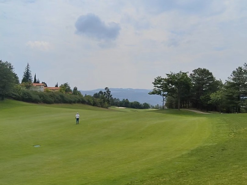 昆明春城高尔夫山景球场