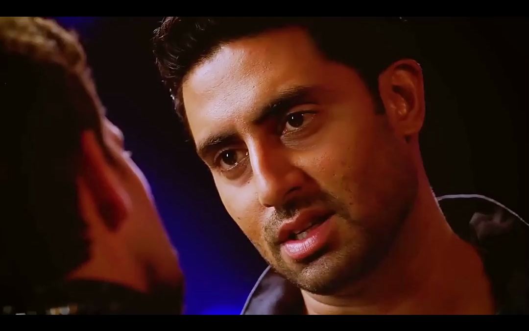 《超级大玩家》劫匪盗走价值百亿黄金,融化成三辆小车开走