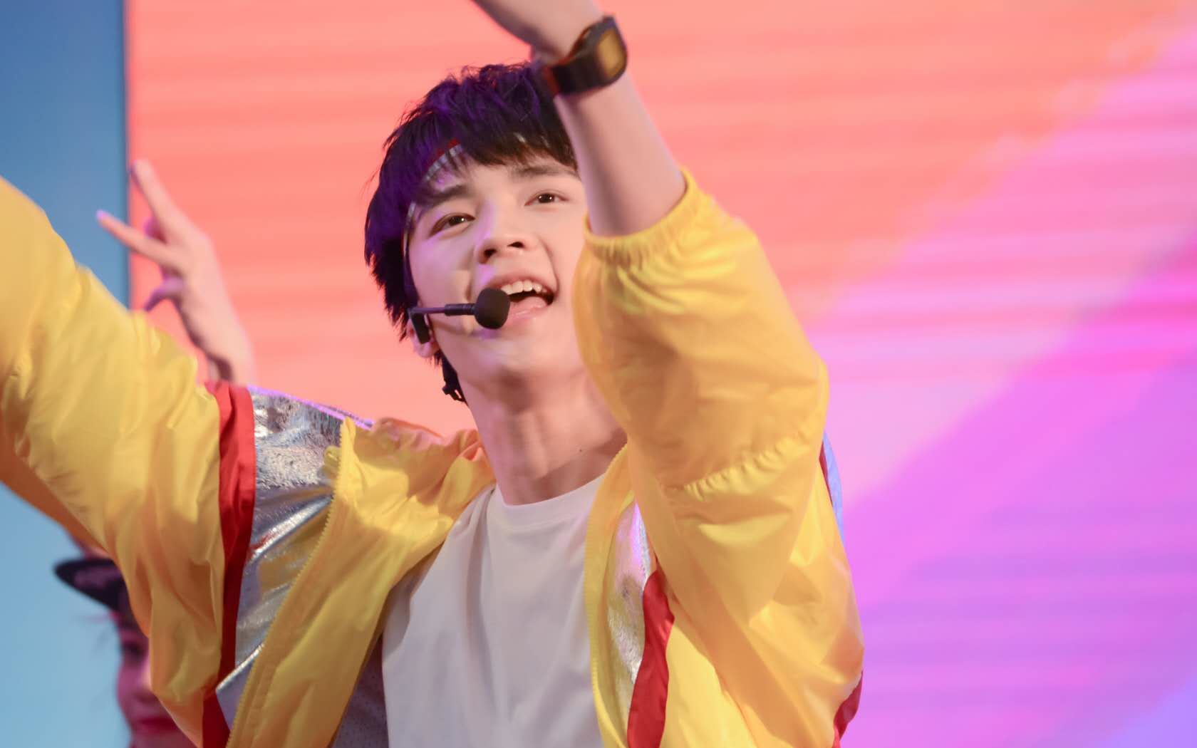 【方翔锐】20171028 爱奇艺fun盛典《365天幻想飞行》focus_哔哩哔哩