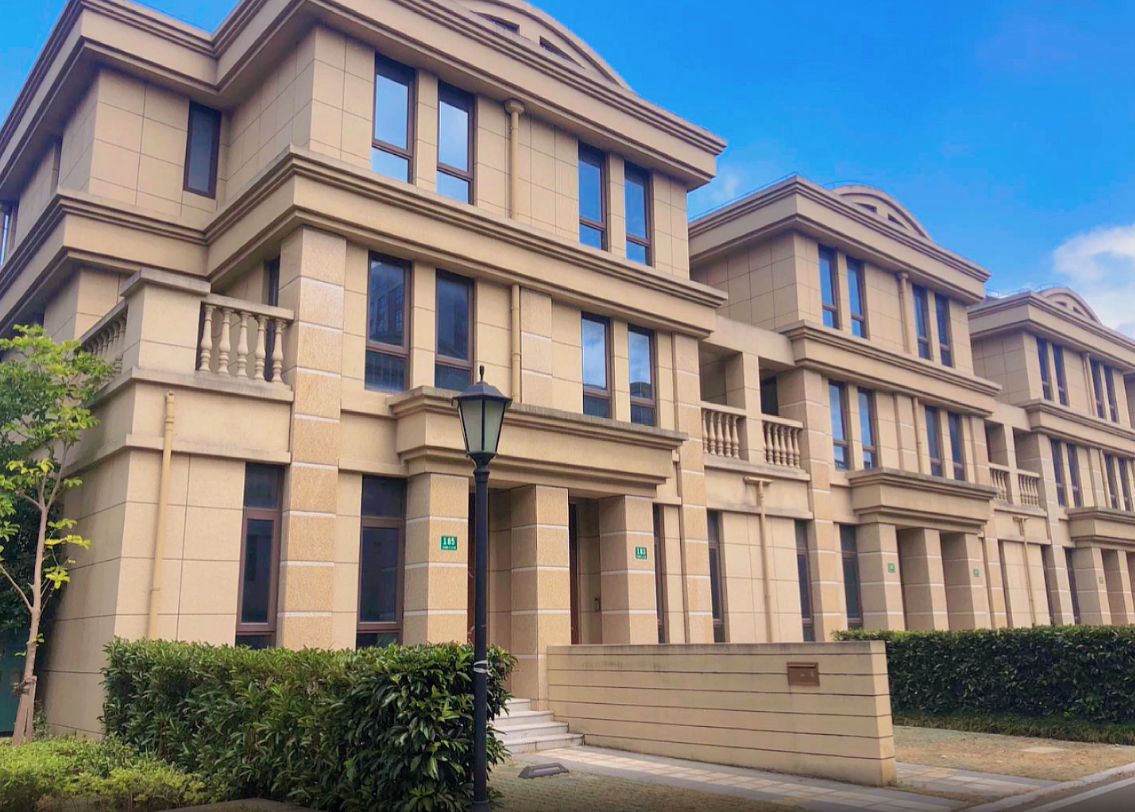 嘉定地铁口商住联排别墅不限购通燃气600w不到上车