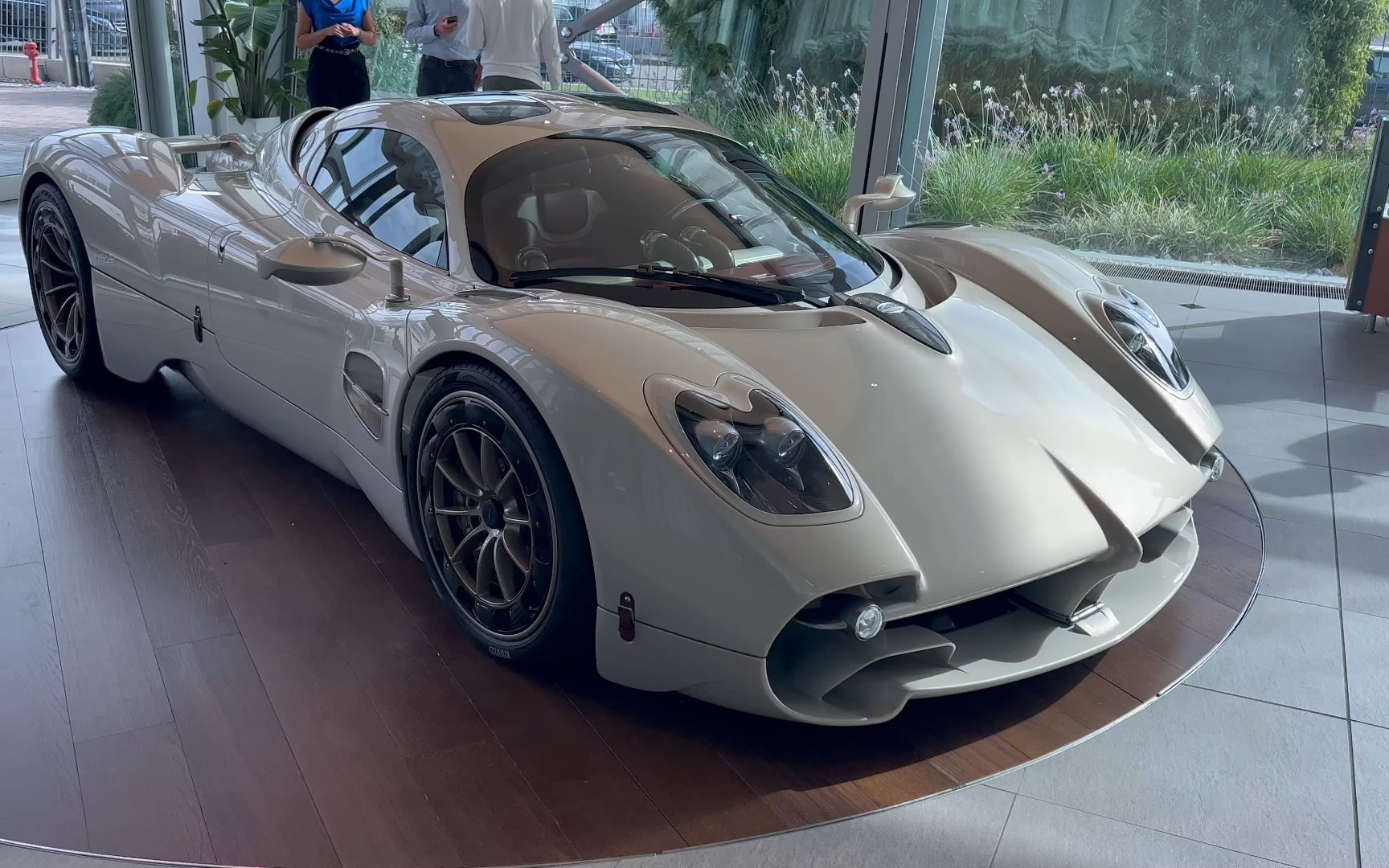 [图]帕加尼乌托邦（Pagani Utopia）外观与内饰讲解