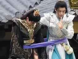 Descargar video: 《少年白马醉春风》侯明昊何与双人吊威亚太帅了！ #少年白马醉春风