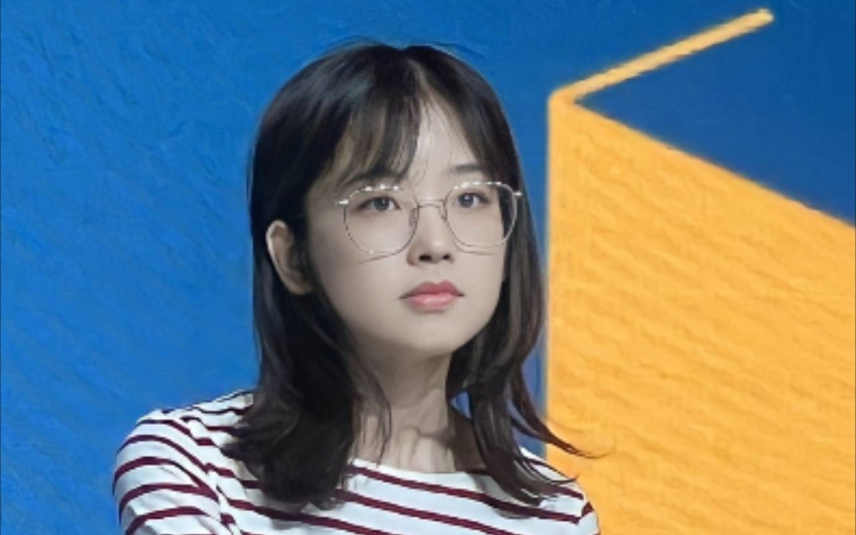 王冰冰:冰冰戴眼镜好看吗?