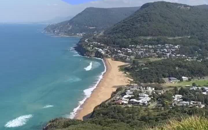 [图]Grand Pacific Drive，路上风景美呆了，远眺Sea Cliff Bridge。