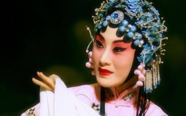 程派青衣张火丁好想她啊教授什么时候能再出来演几场bgm探窗