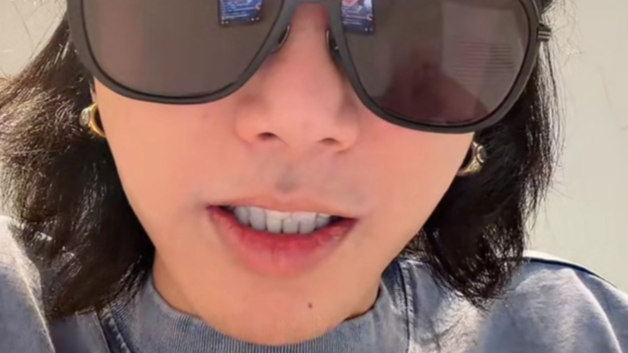 【华晨宇】哥从外地回来就开始直播!!聊我们的乐园2.0!各种畅想!太幸福了!果然黑煤球现在比per地位高（噗）