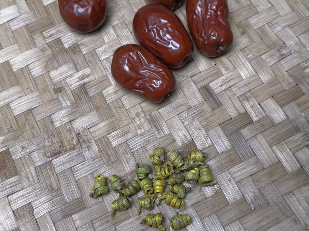 居然这么厉害#滋补养生 #霍山石斛 #红枣 #药食同源 #中药材