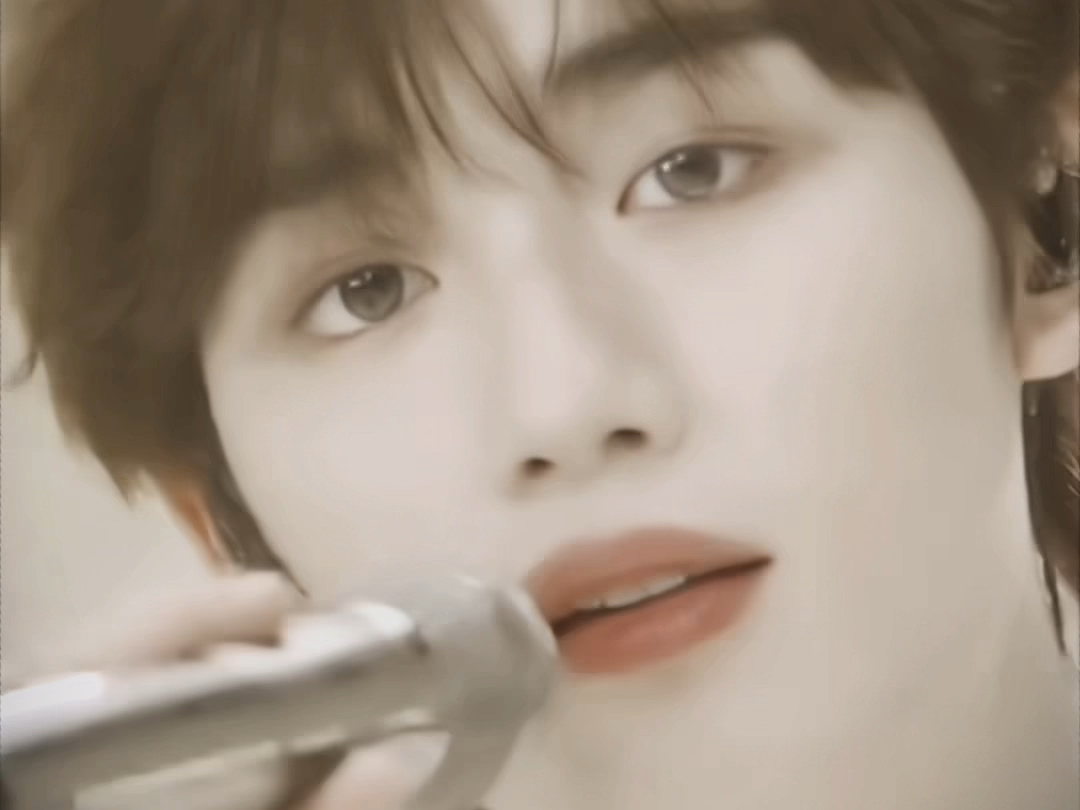 "爱人的眼睛是第八大洋" | 丁程鑫