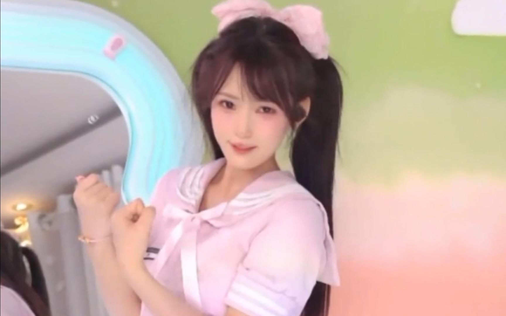 see tình 不知名的小呆毛